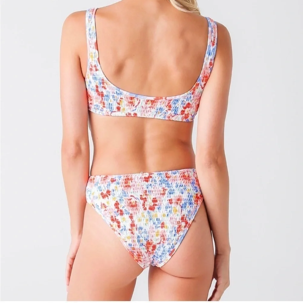 NWT 2-Piece L*Space Izzy Top & Barlette Bottom in Flower Forever - Picture 5 of 15